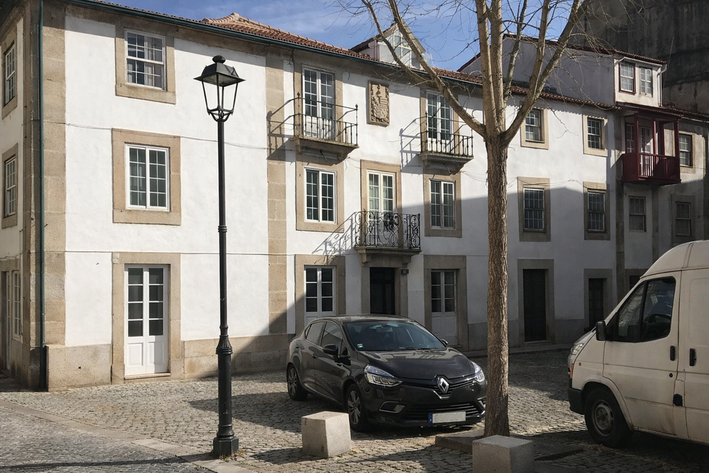 Renovation project in Northern Portugal with structural investment potential